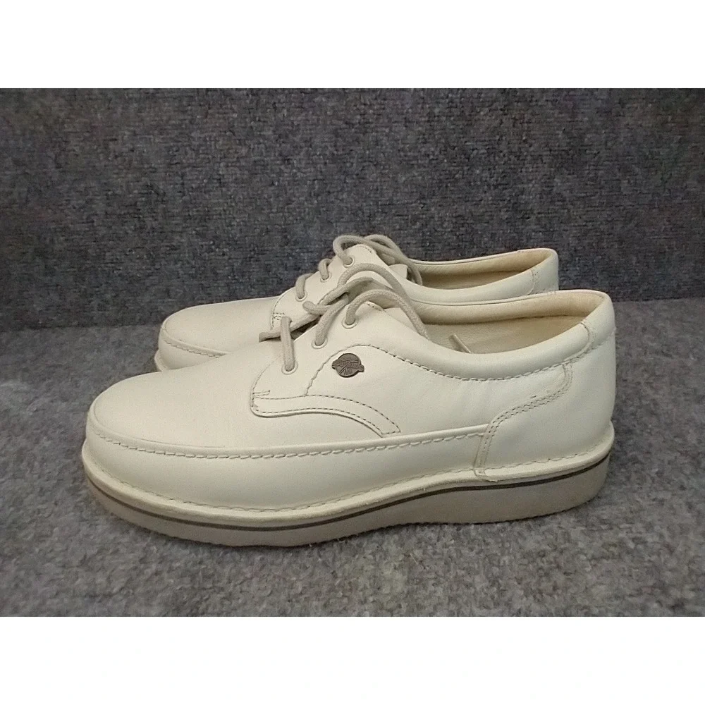 The Body Shoe Walking Oxfords Mens 9 5E White Leather Comfort Curve 18235